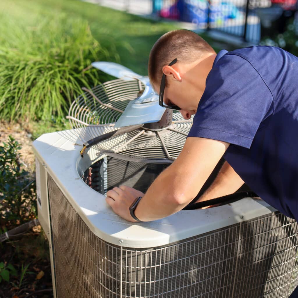 Air Comfort Service provides A/C routine maintenance in the St. Louis area.